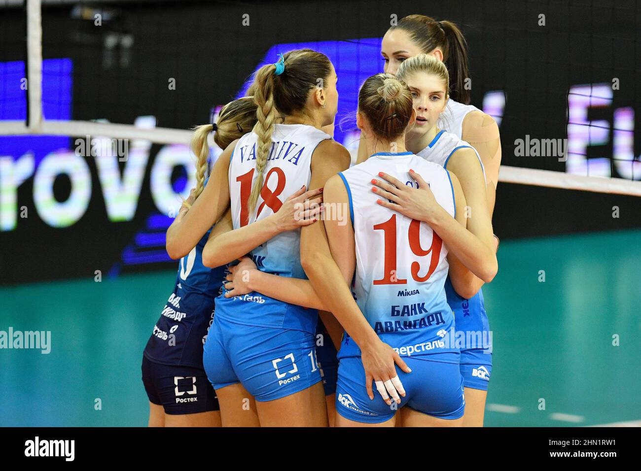 Onlaynda ayollarning buzuqligi