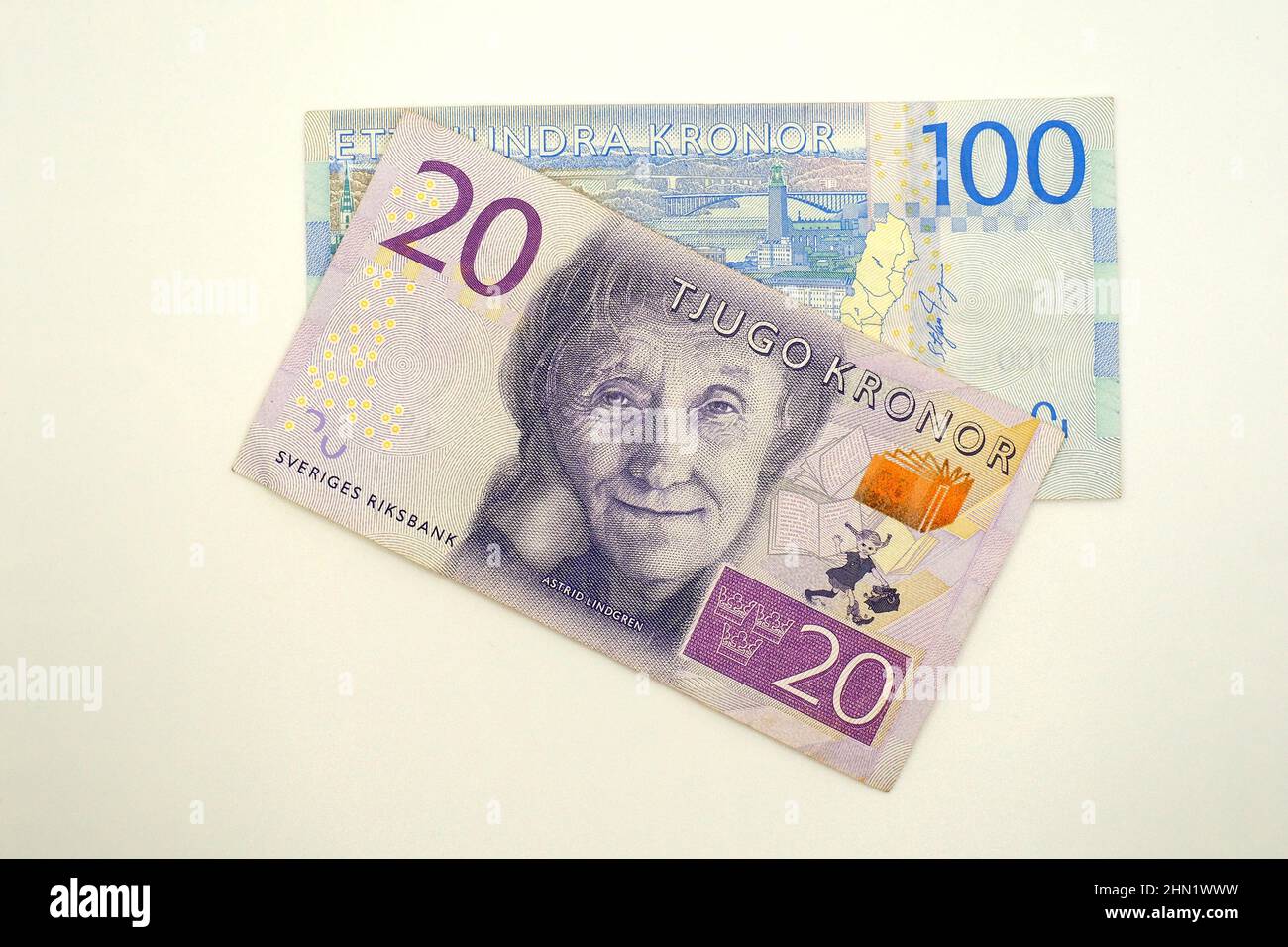 100 kuna to sek
