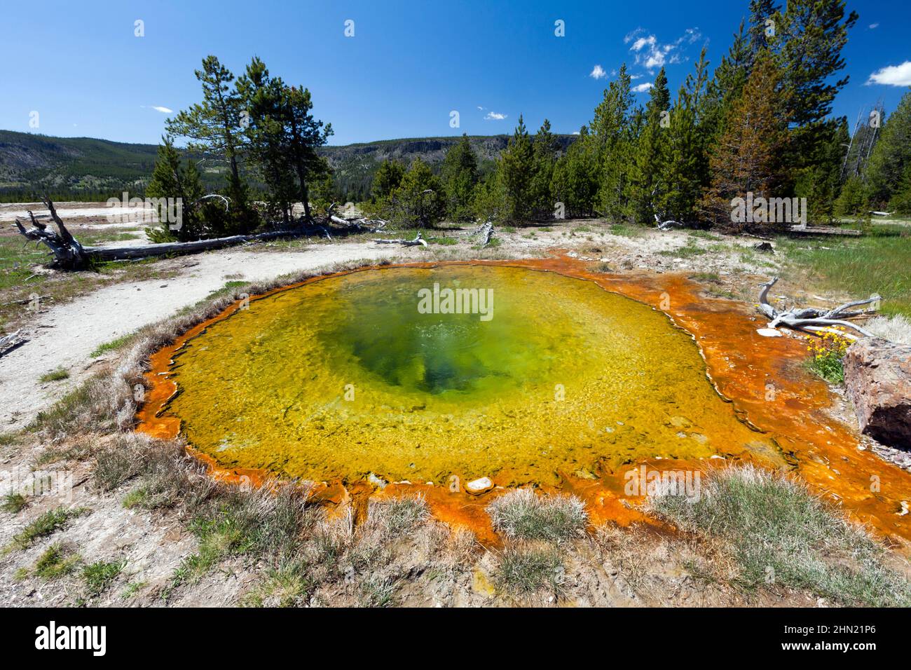 Sprite Spring (Sprite Pool), Cascade Group, Northwestern Upper Geyser Basin, Yellowstone NP, Wyoming, USA Stock Photo