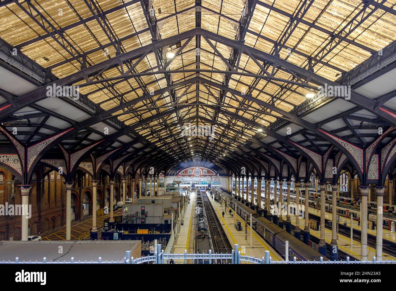 The iron roof interior of  London Liverpool Street railway station, London, UK Stock Photo