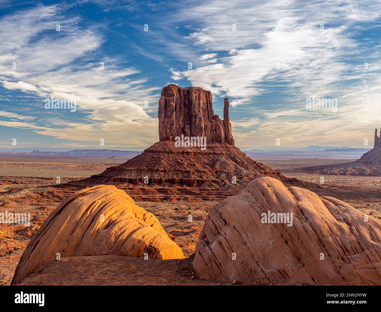Mittens rock formations hi-res stock photography and images - Alamy