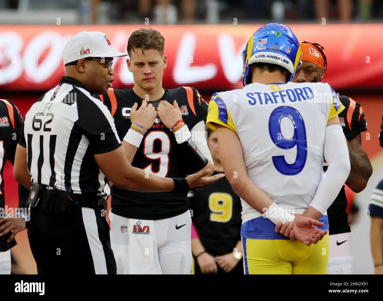 Detailed Video Meet The Super Bowl Coin Toss Captains Background in HD Detailed Video Meet The Super Bowl Coin Toss Captains Background in HD