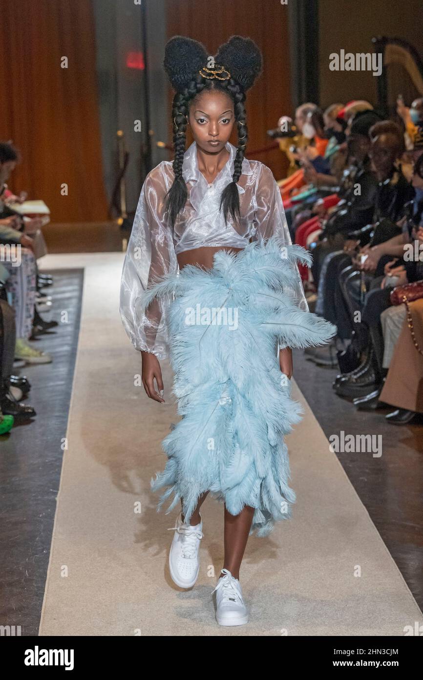NEW YORK, NY - FEBRUARY 10: A model walks the runway at the Tia Adeola