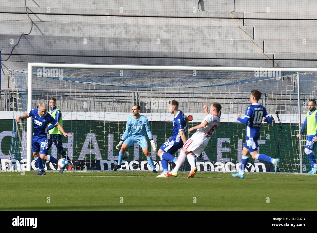 Second league Karlsruher SC wins against 1. FC Nürnberg Karlsruhe Wildparkstadion 12.02.2022 Stock Photo