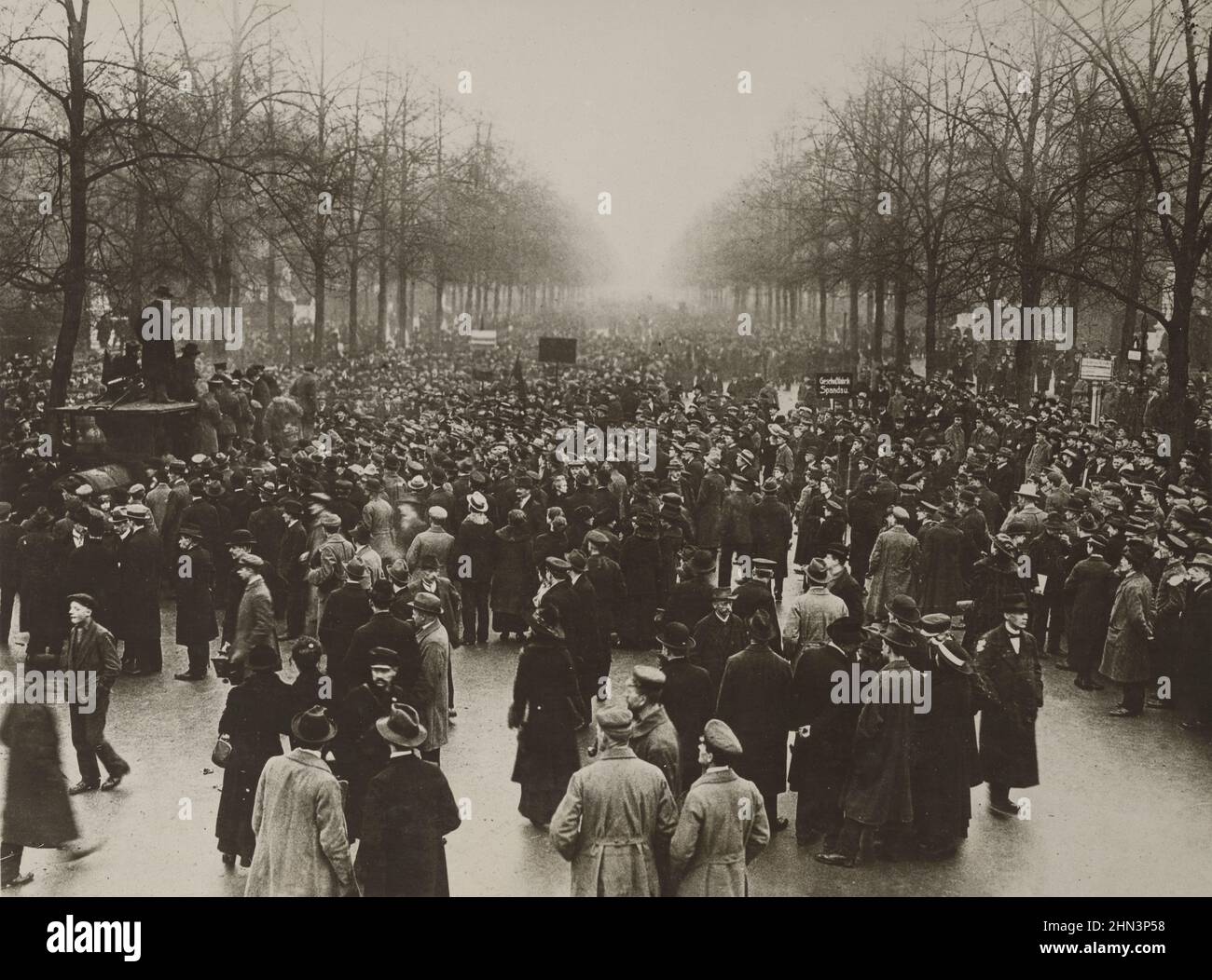 German Revolution Continued. Spartaclist riots in Berlin. Serious rioting in Berlin, street fighting is increasing while casualties are heavy on both Stock Photo