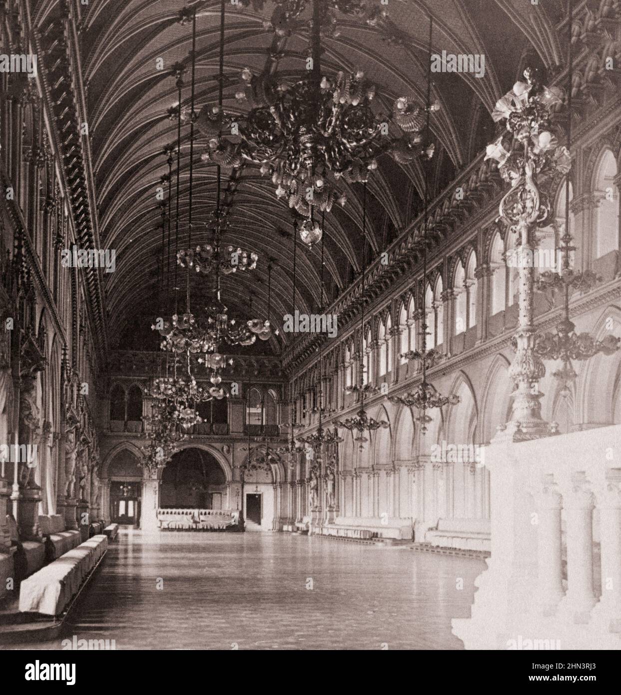 Vintage photo of lofty reception hall, Rathhaus. Vienna, Austria. Late of the 19th century Stock Photo