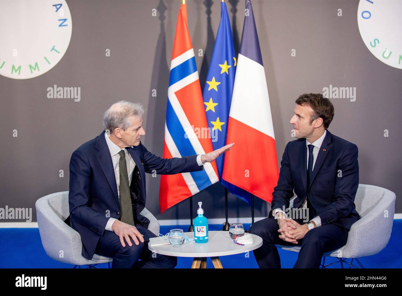 Brest, France 20220211.Norway's Prime Minister Jonas Gahr Støre (Stoere)(Labor Party) (left) meets French President Emmanuel Macron during the One Ocean Summit conference in Brest. Photo: Javad Parsa / NTB Stock Photo