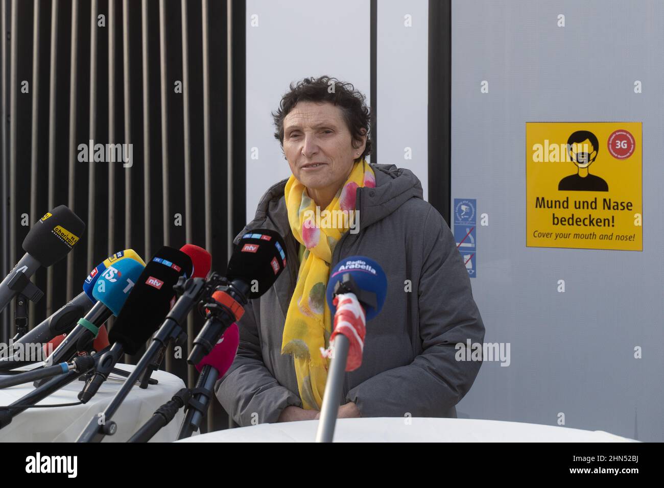 Munich, Germany. 14th Feb, 2022. Beatrix Zurek getting interviewed. On February 14, 2022, the vaccination tram was presented in Munich, Germany. Participants were: Minister of State Klaus Holetschek, Mayor Verena Dietel, Oliver Kahn and Beatrix Zurek. (Photo by Alexander Pohl/Sipa USA) Credit: Sipa USA/Alamy Live News Stock Photo