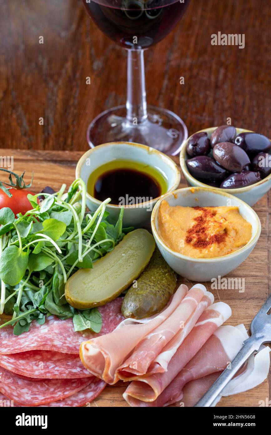 Sharing board with meats and cheese, Pub Food served at the Pigs Nose Inn, East Prawle, Devon Stock Photo
