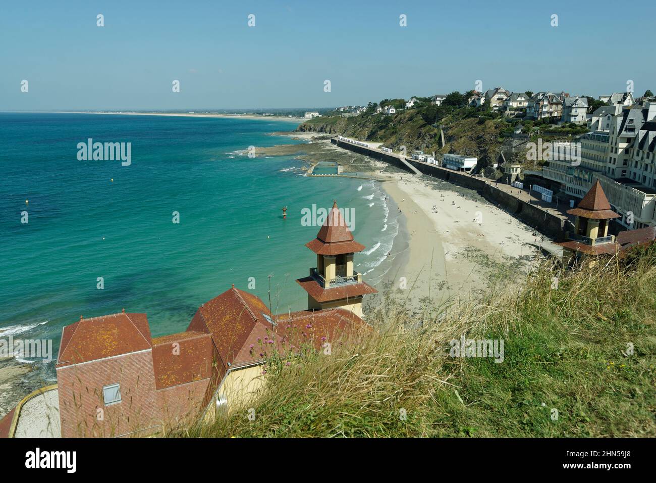 View from Pointe du Roc, Plat-Gousset beach in Granville (Manche, Normandie, France) Stock Photo