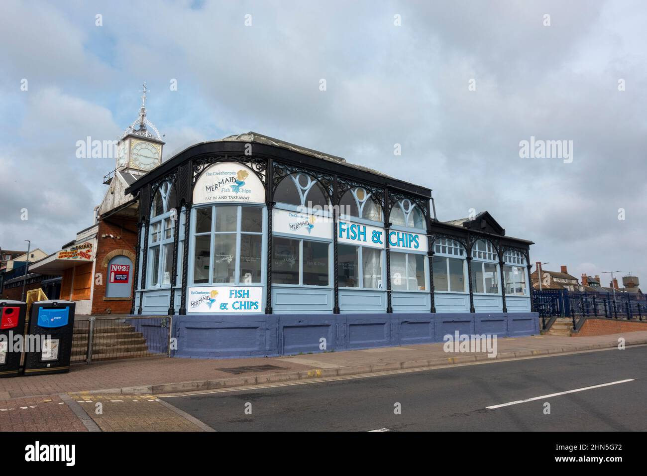 The Cleethorpes Mermaid fish and chips shop on the seafront at Cleethorpes, Humber Estuary, North East Lincolnshire, UK. Stock Photo