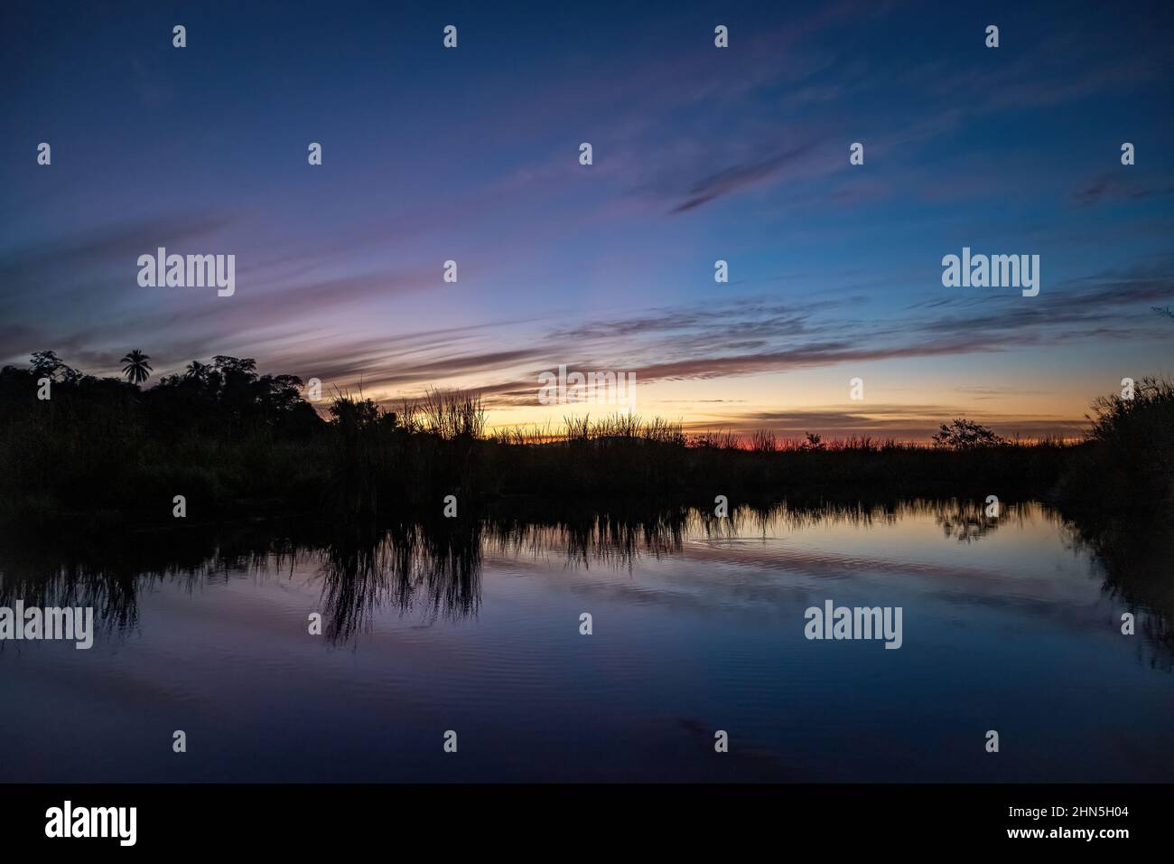 Sky reflection on river hi-res stock photography and images - Alamy