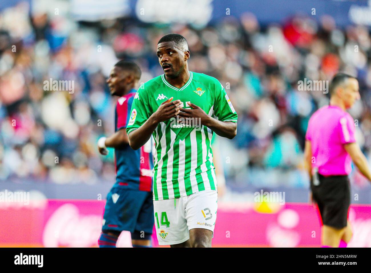 William Carvalho of Real Betis celebrates a goal during the Spanish championship La Liga football match between Levante UD and Real Betis Balompie on February 13, 2022 at the Ciutat de Valencia Stadium in Valencia, Spain - Photo: Ivan Terron/DPPI/LiveMedia Stock Photo