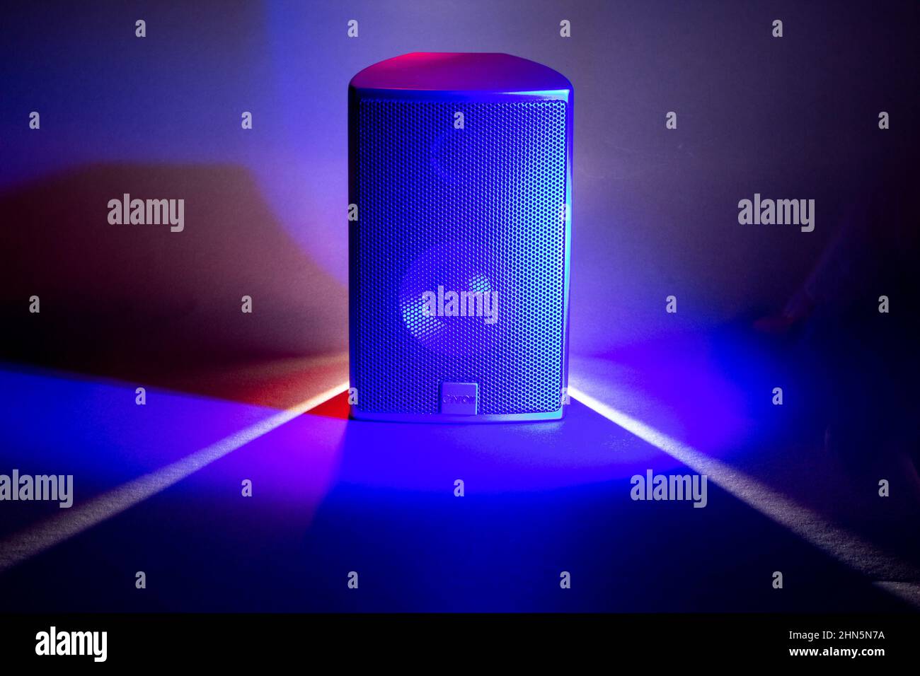 Single Loudspeaker / loud speaker red and blue lights Stock Photo Alamy