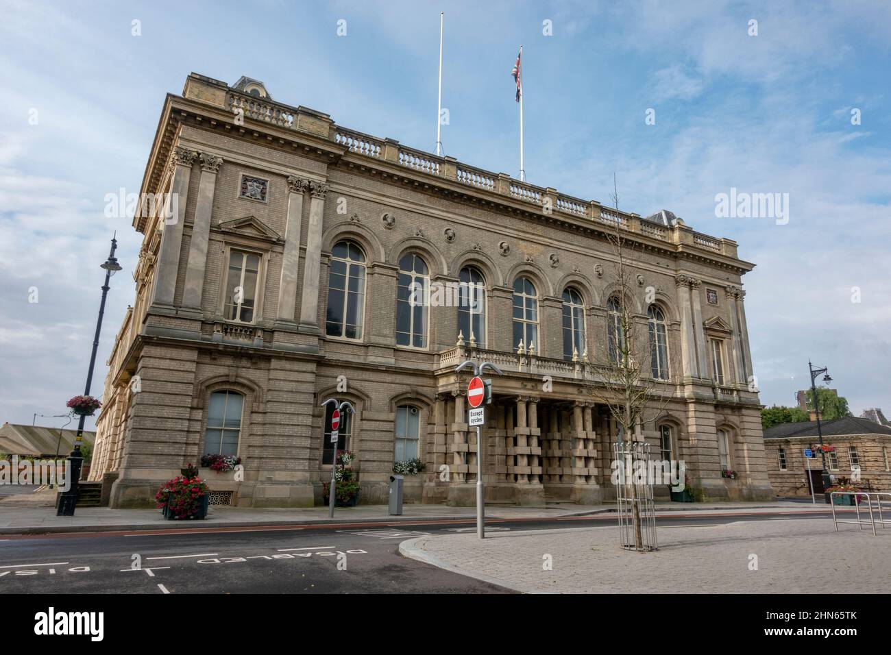 Town Hall, Town Hall Square (home to Time Trap Museum), Grimsby, North East Lincolnshire, UK. Stock Photo