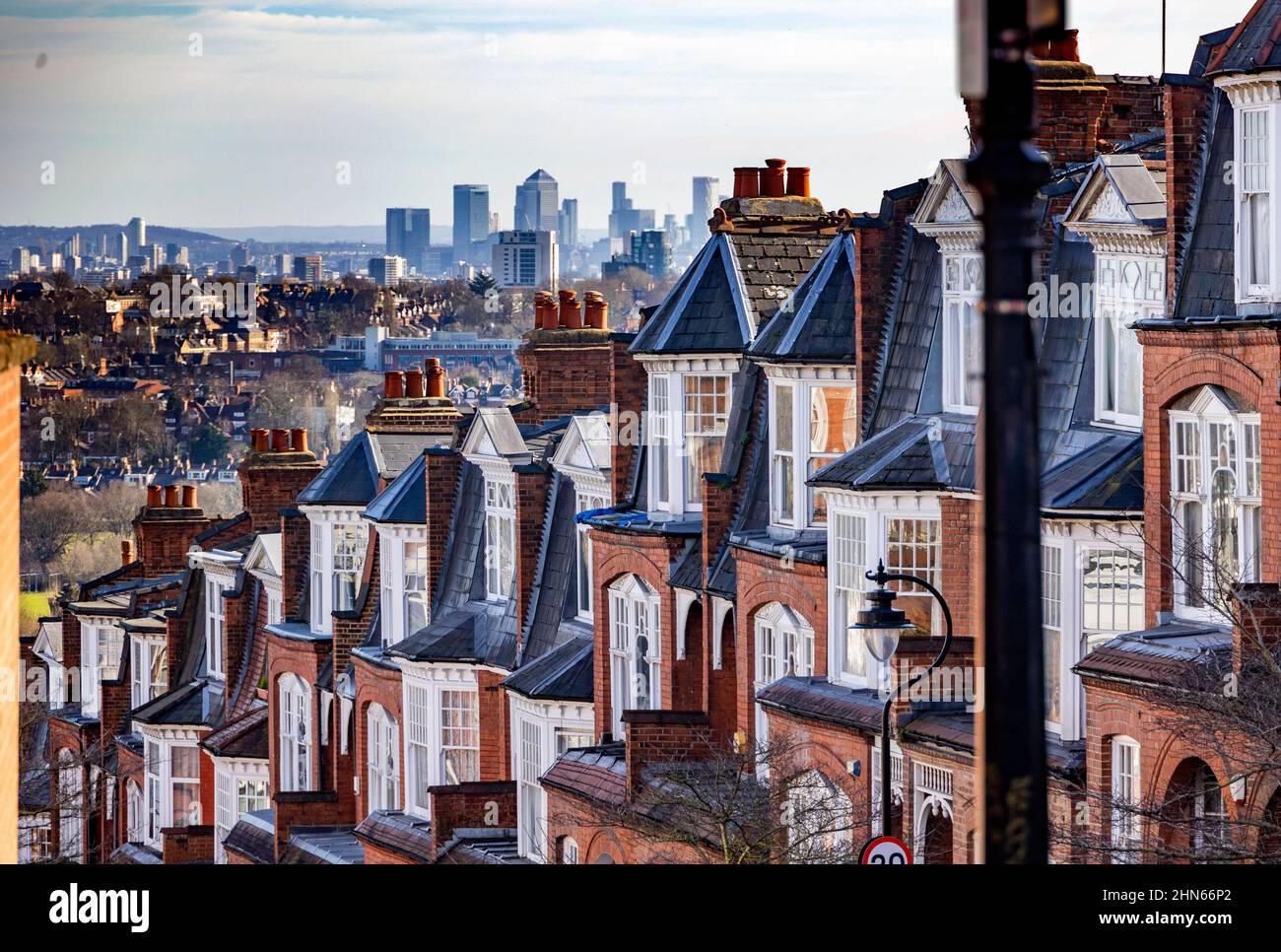 House prices London     picture by Gavin Rodgers/ Pixel8000 Stock Photo