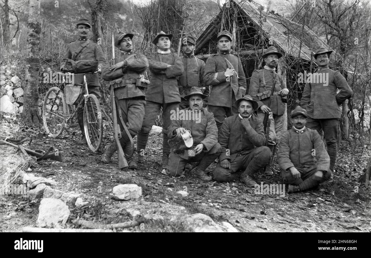 Prima Guerra Mondiale - Fronte Italiano - Ospedaletto - Valsugana - 19° Regg. Artiglieria - 1915 Stock Photo