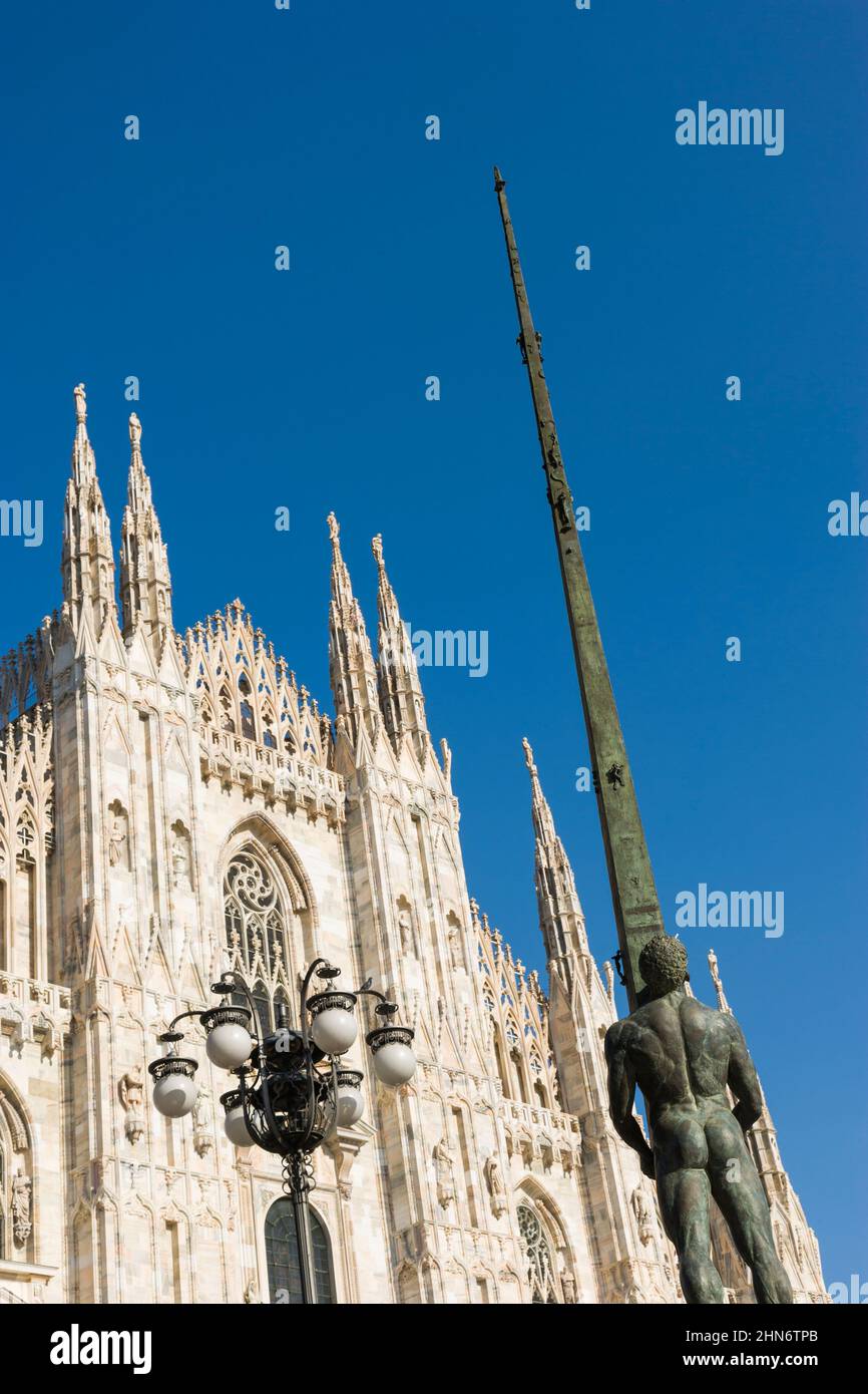 Bronze statue of hercules hi-res stock photography and images - Alamy
