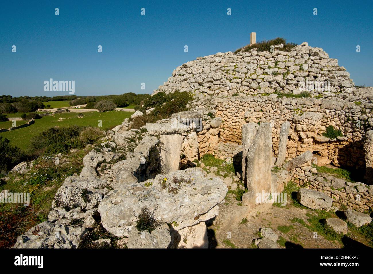 Santuario y Talayot Son Na Caçana, siglo X antes de Cristo. Alaior.Menorca.Balearic islands.Spain. Stock Photo