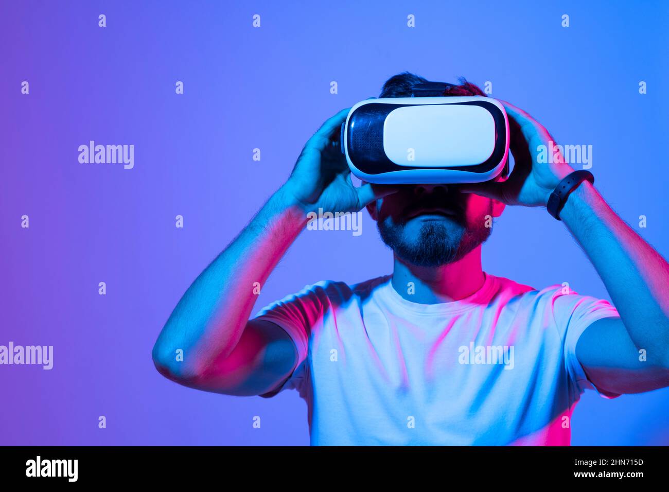 Vr tech workspace hires stock photography and images Alamy