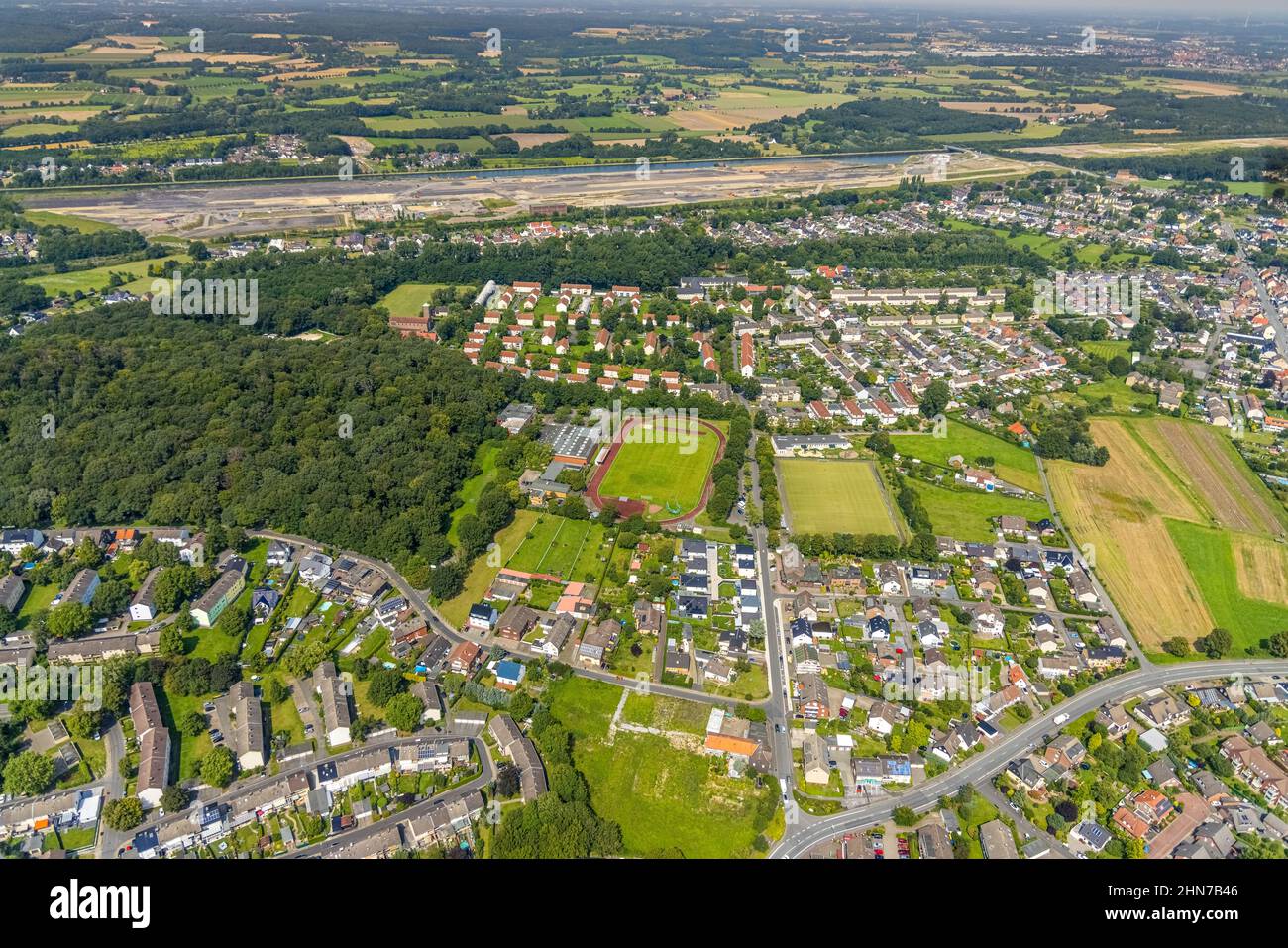 Aerial view, Römerberg Stadium sports field and housing estates in Oberaden, Bergkamen, Ruhr Area, North Rhine-Westphalia, Germany, DE, Europe, footba Stock Photo