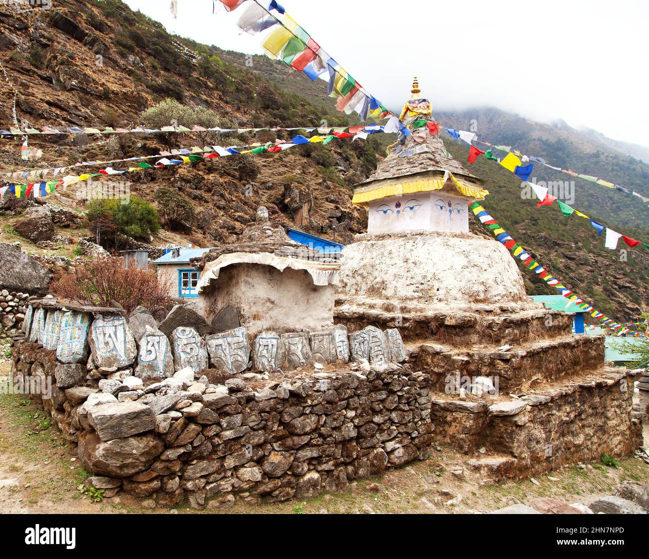 Stupa with prayer flags - way to mount Everest base camp - Khumbu valley - Nepal Stock Photo