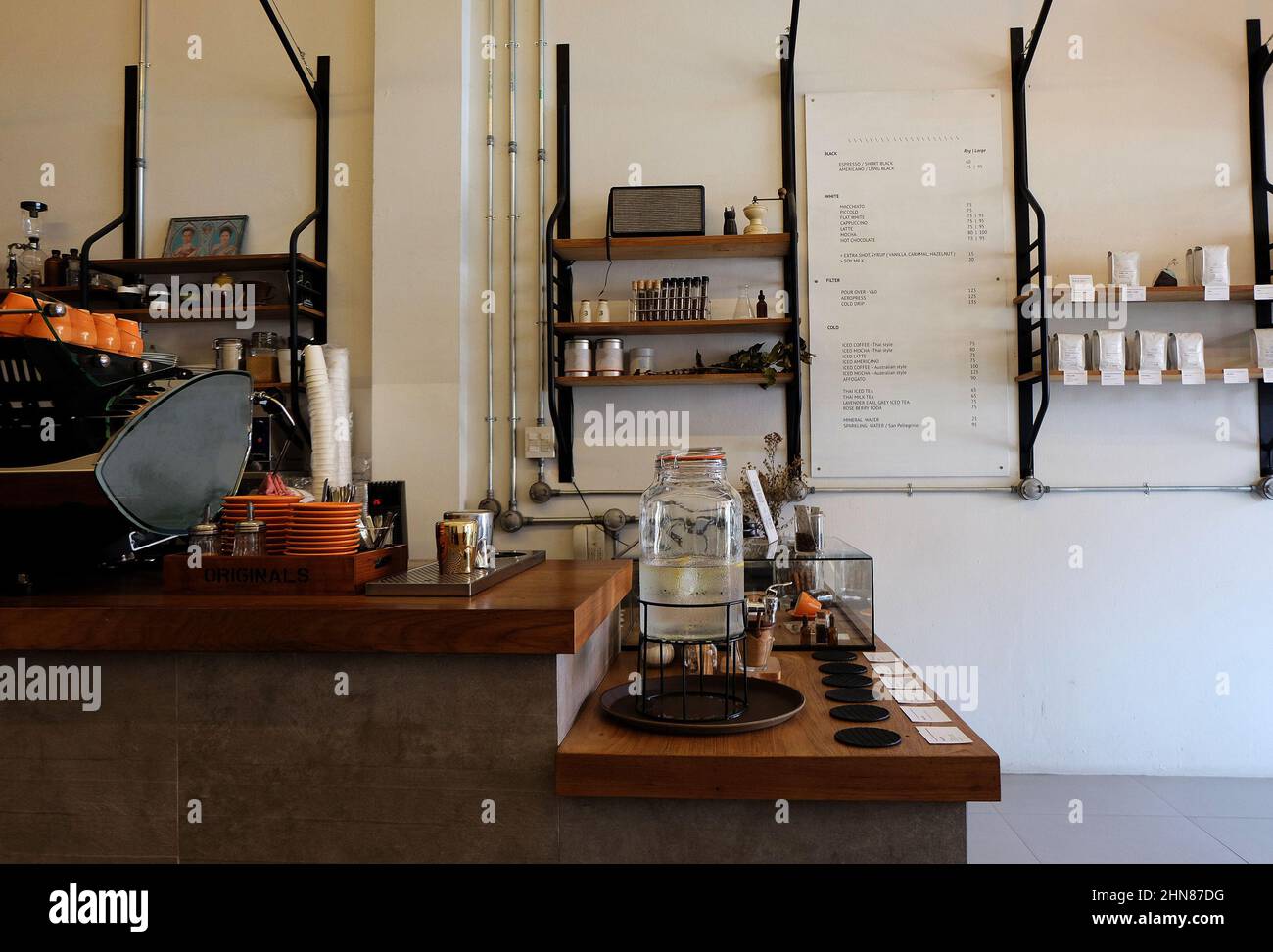 Interior counter design and bar decoration of Specialty coffee cafe ...