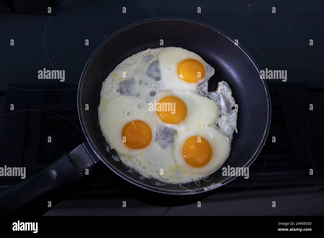 Induction hob food hires stock photography and images Alamy