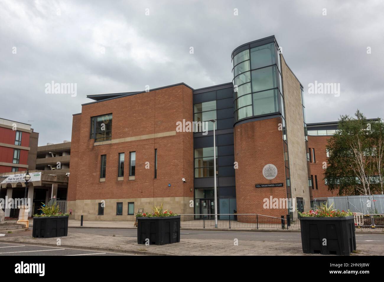 Hull Magistrates Court in the old docks area of Kingston Upon Hull, East Riding of Yorkshire, UK. Stock Photo