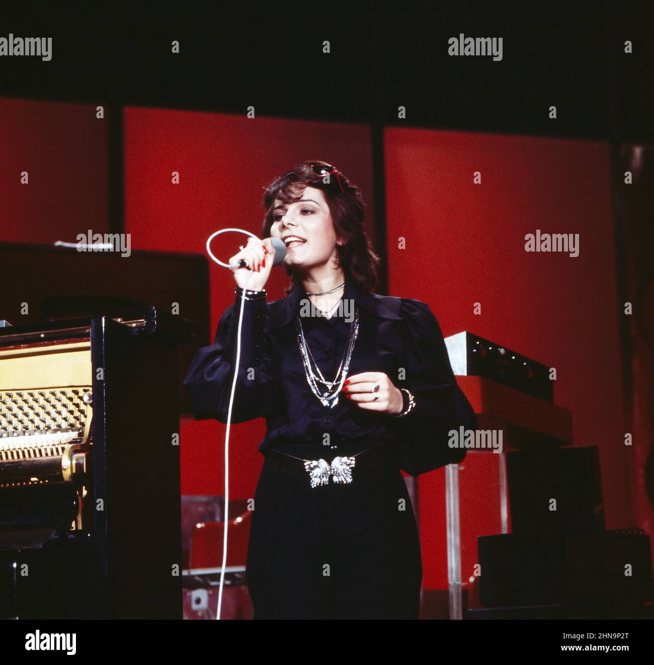 Disco, ZDF Musiksendung, Sängeirn Marianne Rosenberg, 1975. Disco ZDF ...