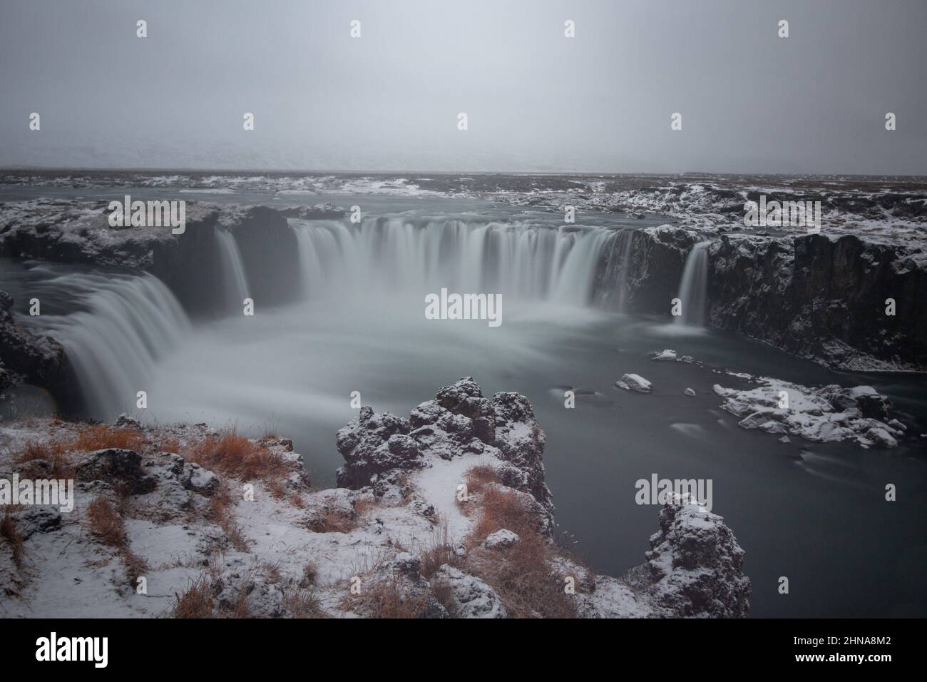 Slow exposure waterfall hi-res stock photography and images - Alamy