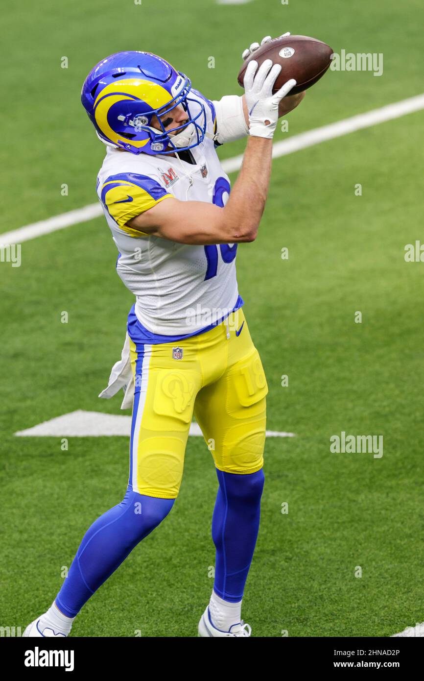 Sunday, February 13, 2022, 2022; Inglewood, CA USA; Los Angeles Rams wide  receiver Cooper Kupp (10) catches a pass during pregame warmups prior to Super  Bowl LVl against the Cincinnati Bengals at