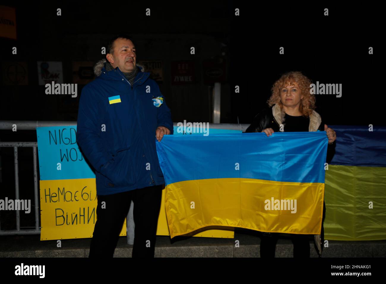 Der stellvertretende Bürgermeister Radoslaw Baranowski bei der Kundgebung unter dem Motto 'Solidarität mit der Ukraine' auf der Altstadtbrücke zwische Stock Photo