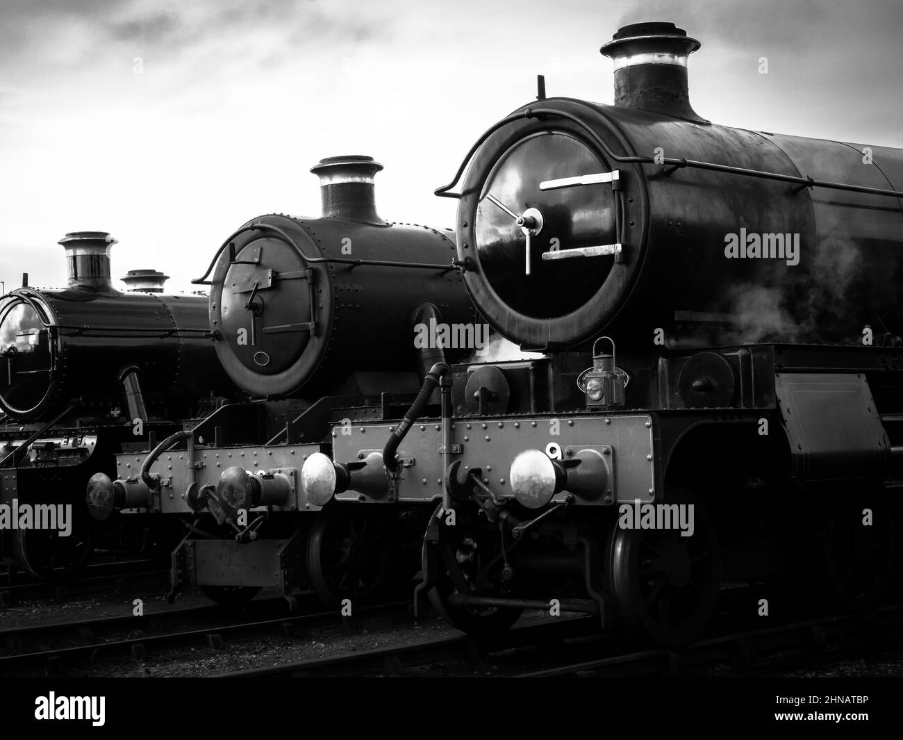 three-steam-parking-at-didcot-railway-centre-oxford-uk-stock-photo