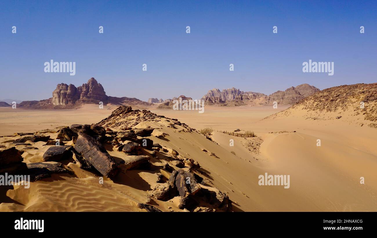 Colore desert hi-res stock photography and images - Alamy