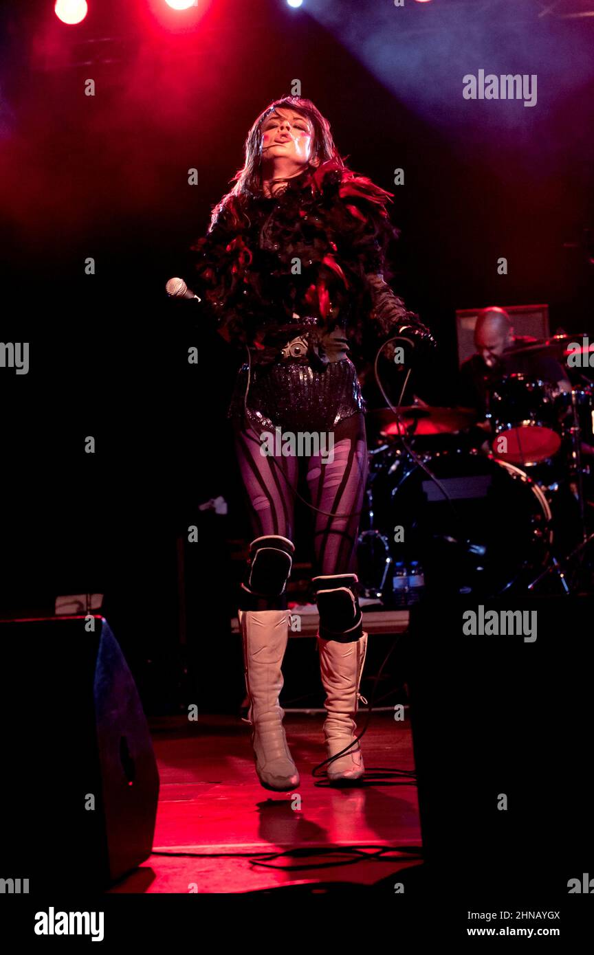 Milan Italy 2009-11-21 : Live concert of the singer Juliette Lewis and her group Juliette and the New Romantiques at the Magazzini Generali Nightclub Stock Photo