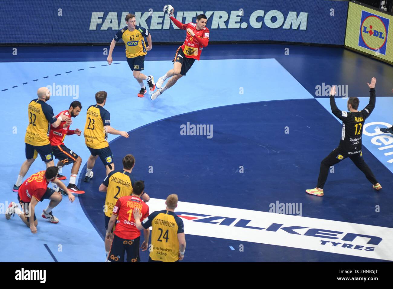 Ángel Fernández Pérez (Spain) against Sweden. EHF Euro 2022. Final game Stock Photo