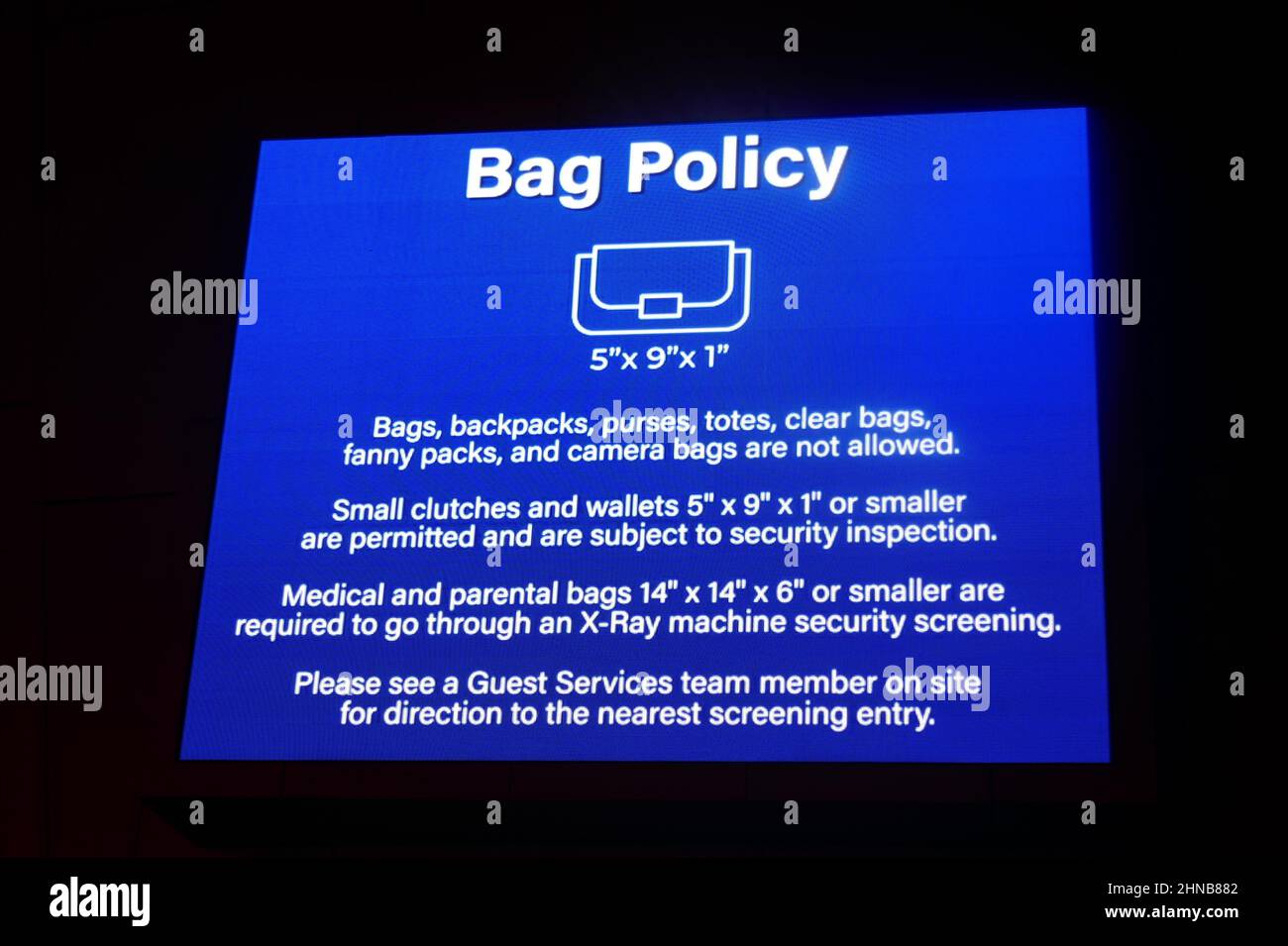 Staples center billboard hi-res stock photography and images - Alamy