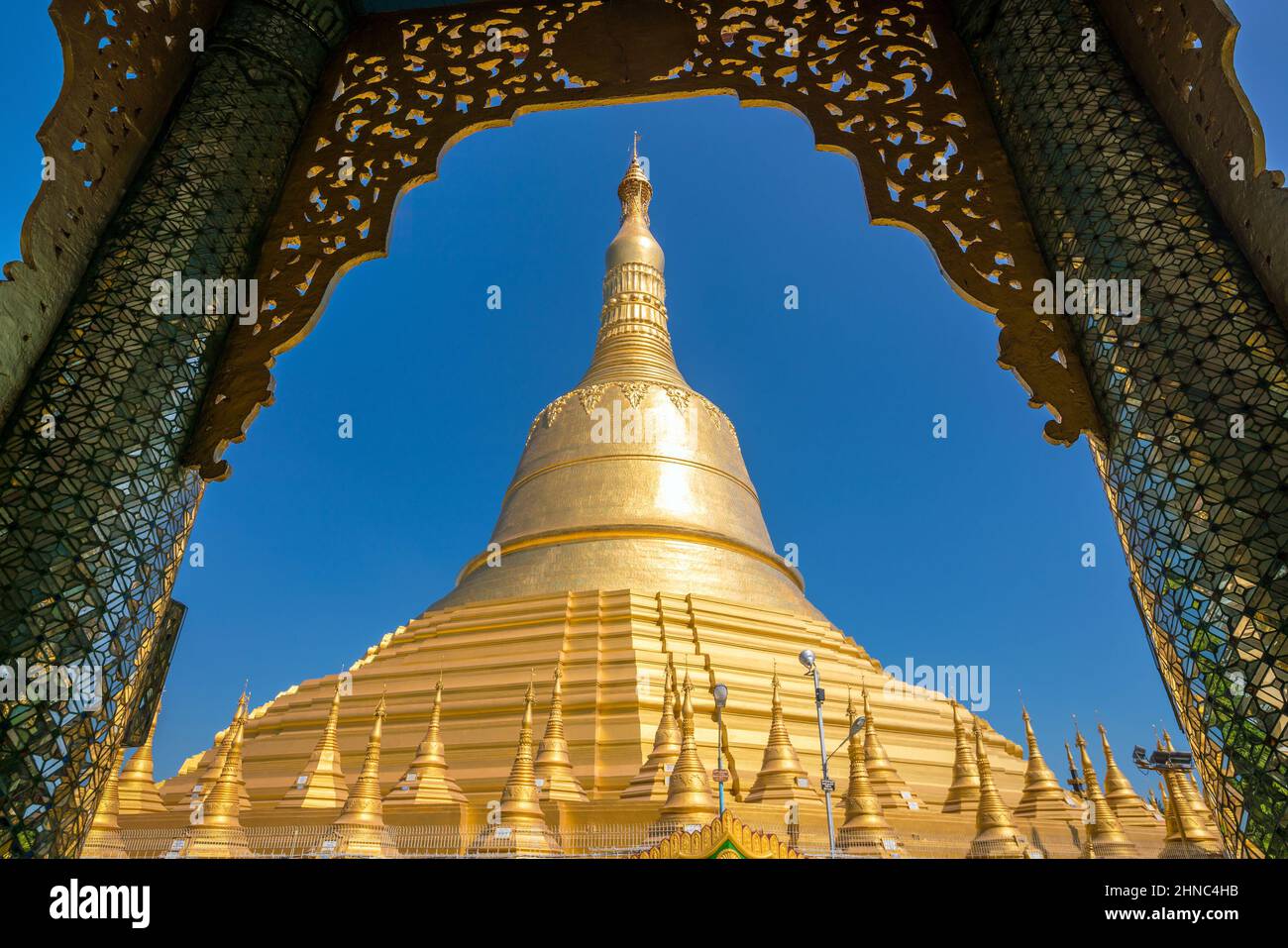 Shwe Maw Daw Pagoda (Shwemawdaw Pagoda), Myanmar or Burma. Stock Photo