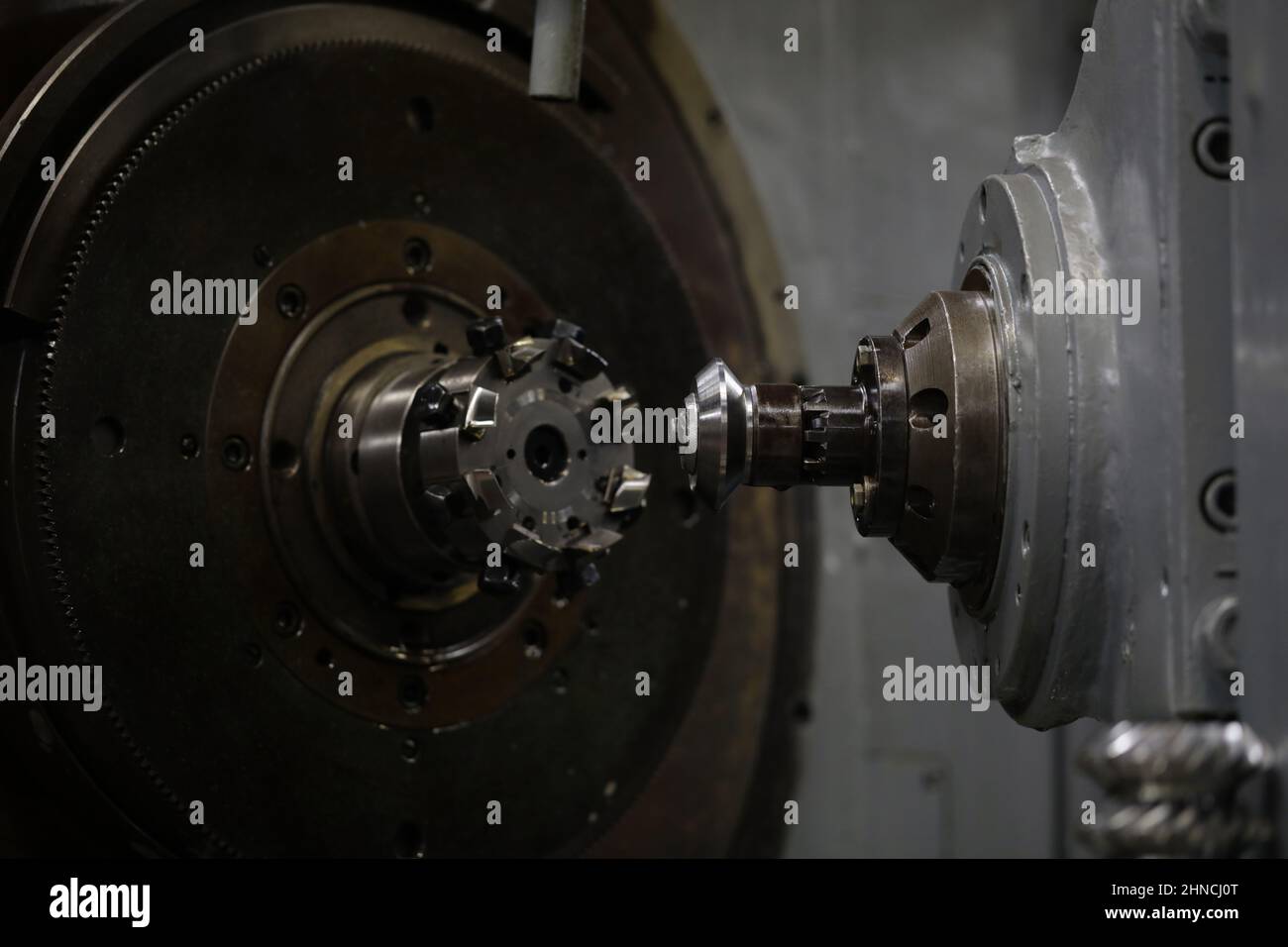 Machine with computer numerical control, automation operated by ...