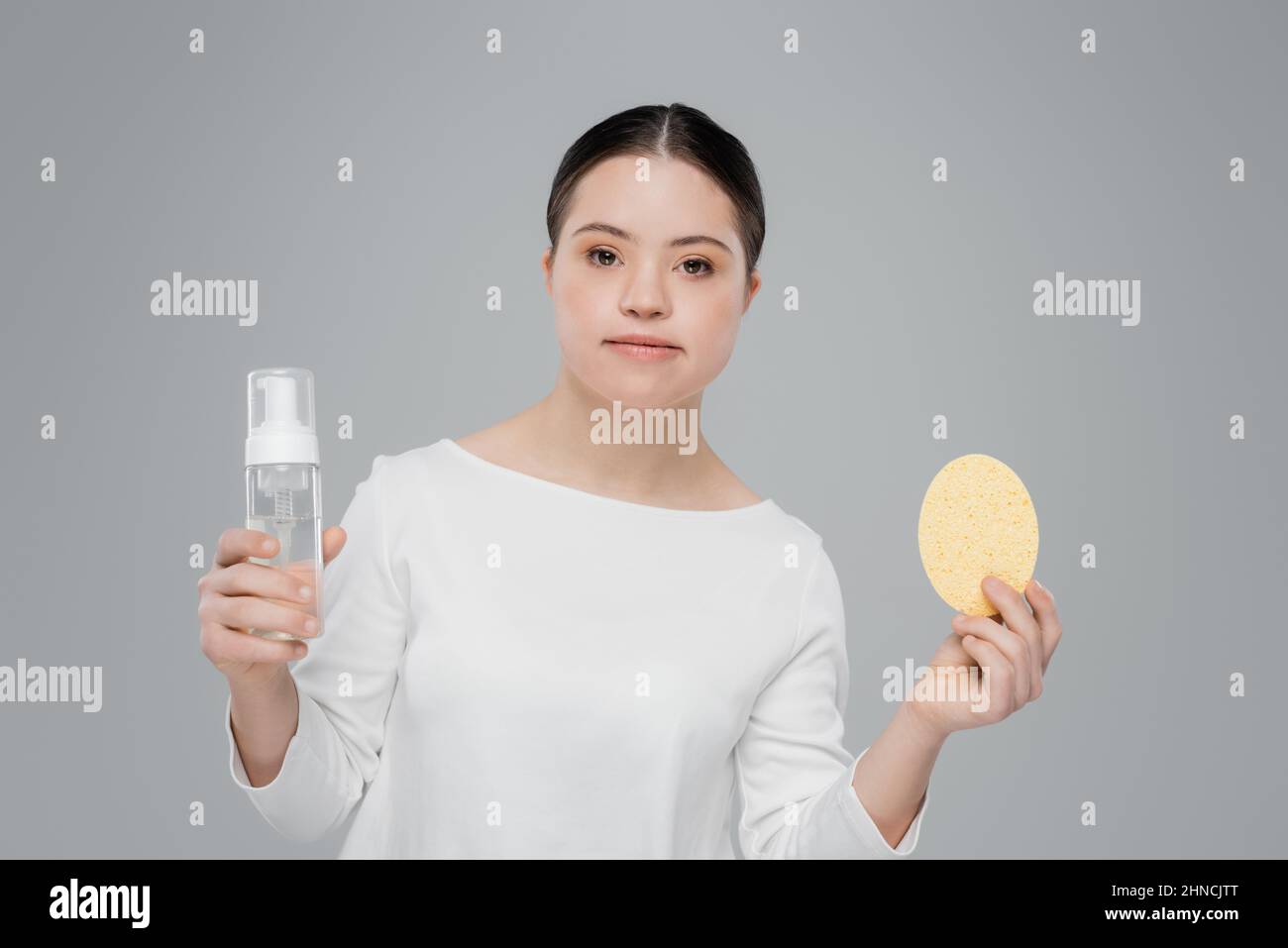Cleansing foam hi-res stock photography and images - Alamy