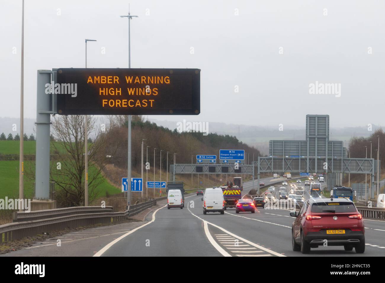 Amber warning wind sign hires stock photography and images Alamy