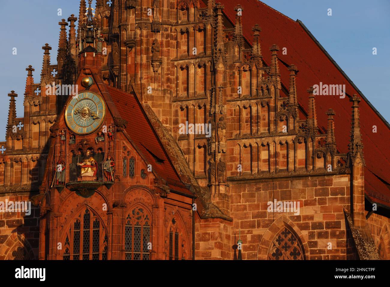 Kunst, Kirche, Gotik,  Nürnberg, gotische Frauenkirche am Makrt  in der Innenstadt oder Altstadt von Nuremberg oder Nuernberg, Franken, Bayern Stock Photo