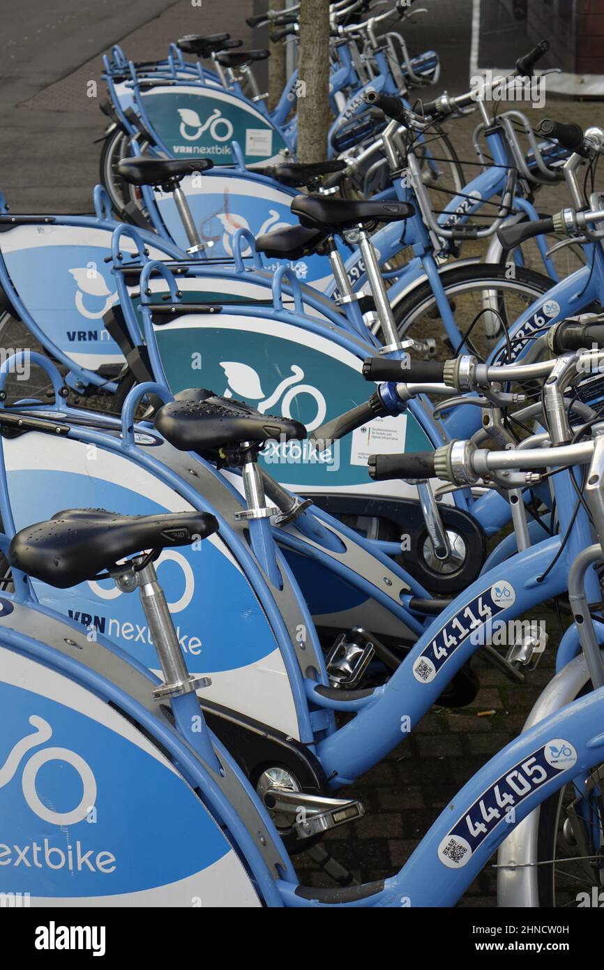Smart bike share hi res stock photography and images Alamy