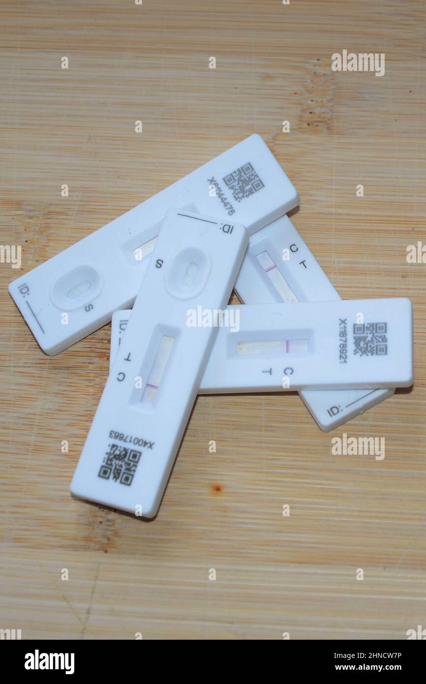 rapid lateral flow device test kit, LFT Stock Photo Alamy
