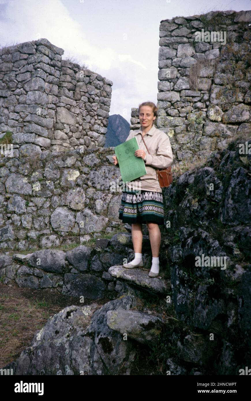 Machu picchu woman vintage hi-res stock photography and images - Alamy