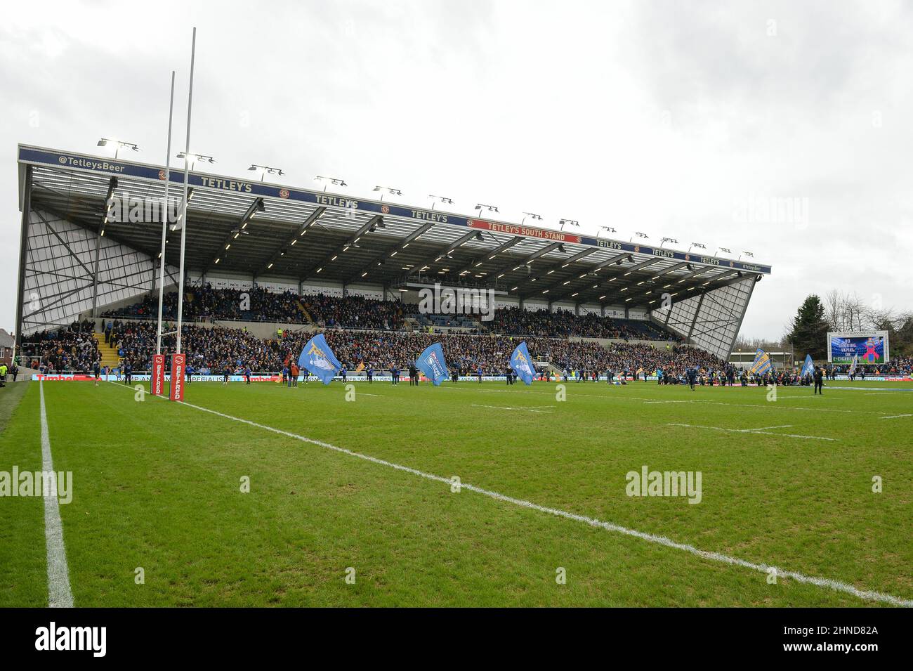 Leeds, England - 12 February 2022 - General View pre-match during the Rugby League Betfred Super League Round 1 Leeds Rhinos vs Warrington Wolves at Emerald Headingley Stadium, Leeds, UK  Dean Williams Stock Photo