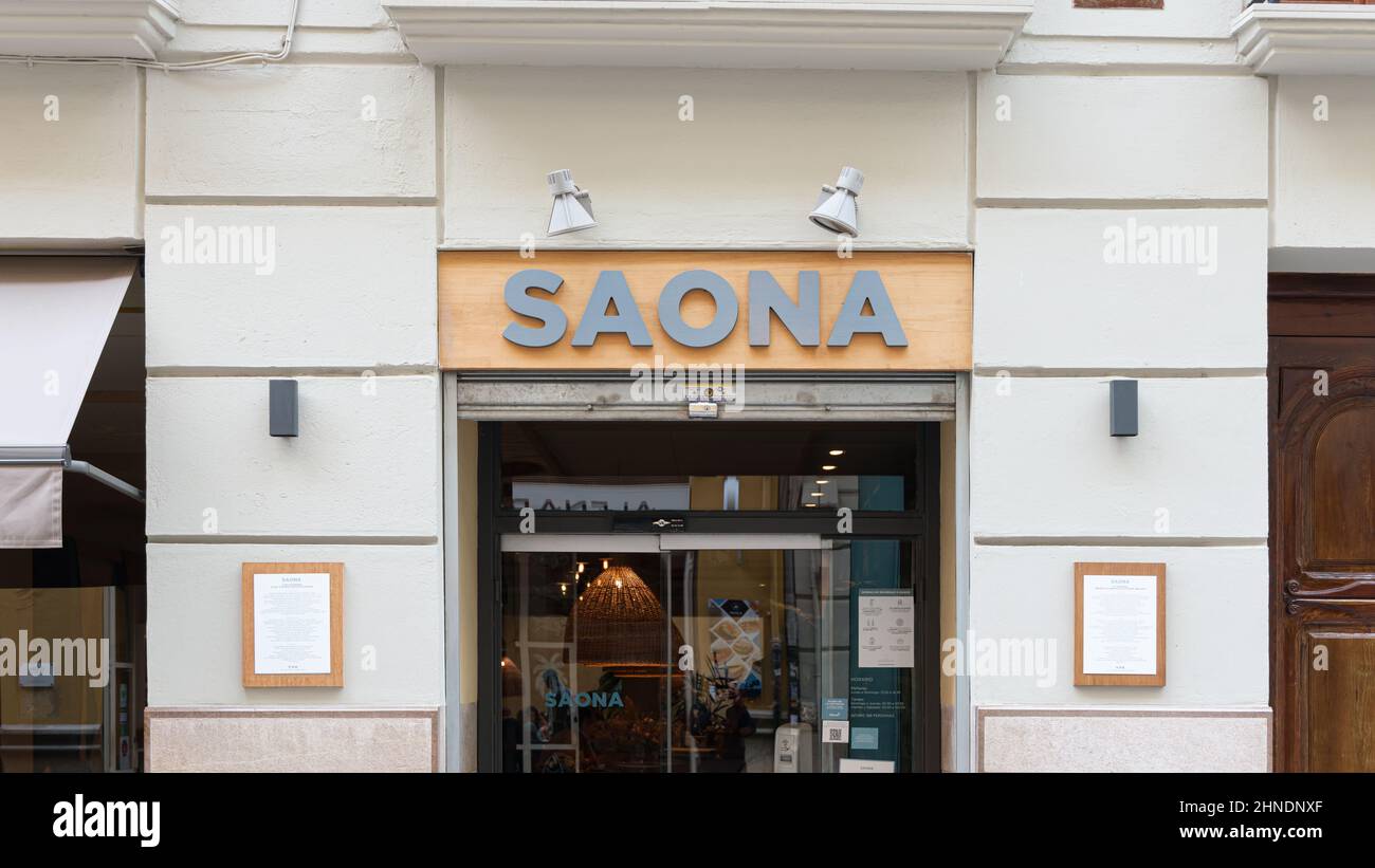 VALENCIA, SPAIN - FEBRUARY 15, 2022: Saona is a Spanish chain of mediterranean food restaurants Stock Photo