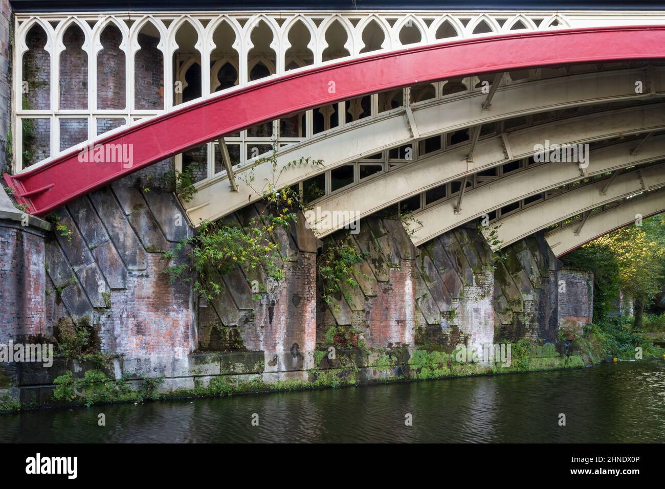 Detail of a railway bridge across the Bridgewater Canal at Castlefields, Manchester Stock Photo