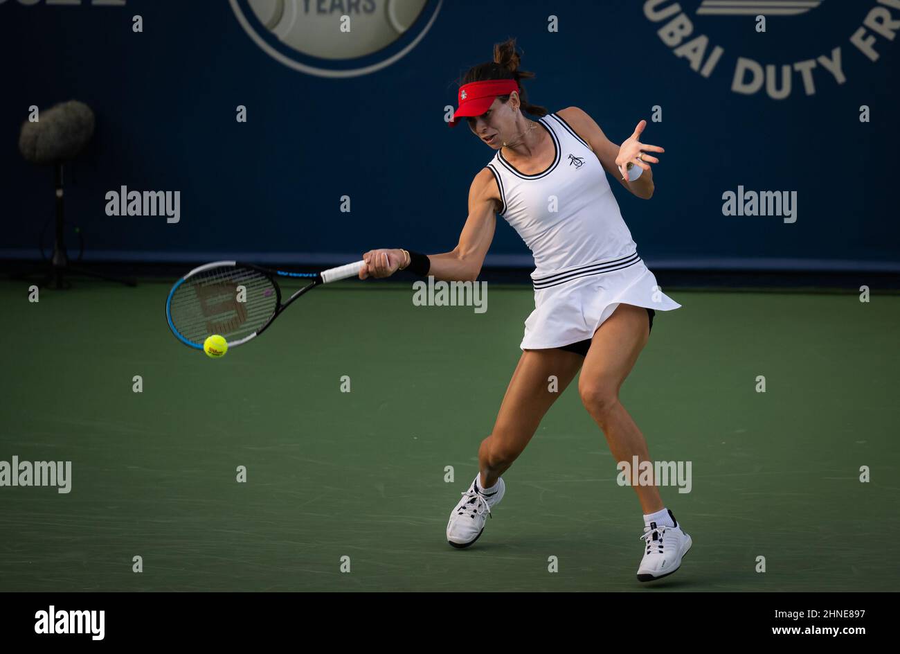 Vera Zvonareva, von oben Tennis - Dubai Tennis Championships 2022 - Dubai -  WTA - Dubai Duty Free Tennis Stadium - United Arab Emirates - 2022